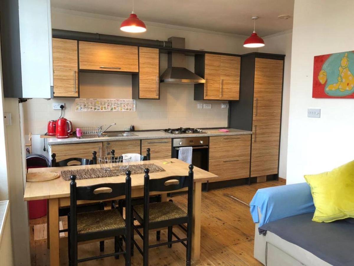 לונדון Splendid 1 Bedroom Flat + Terrace מראה חיצוני תמונה