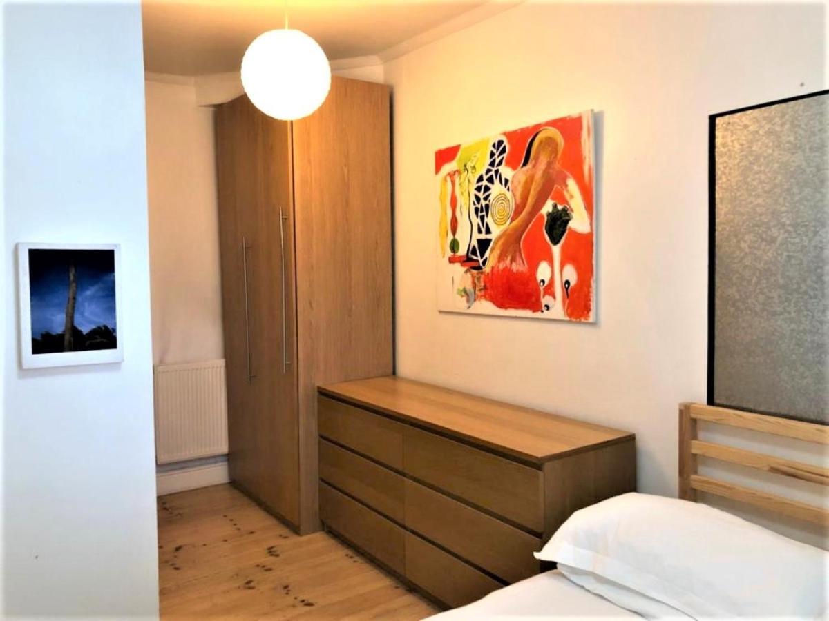 לונדון Splendid 1 Bedroom Flat + Terrace מראה חיצוני תמונה