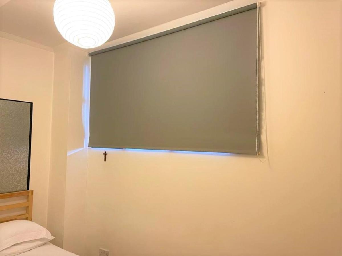 לונדון Splendid 1 Bedroom Flat + Terrace מראה חיצוני תמונה
